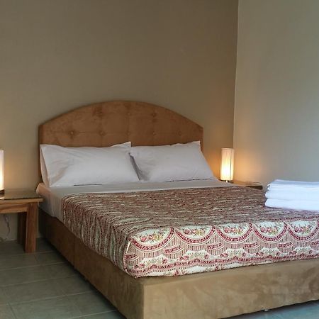 Indogee Apartments Pattaya Eksteriør billede