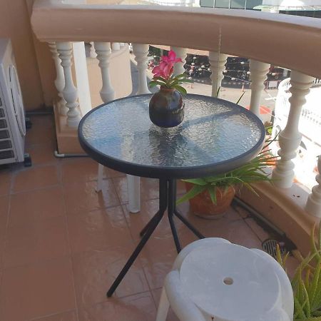 Indogee Apartments Pattaya Eksteriør billede