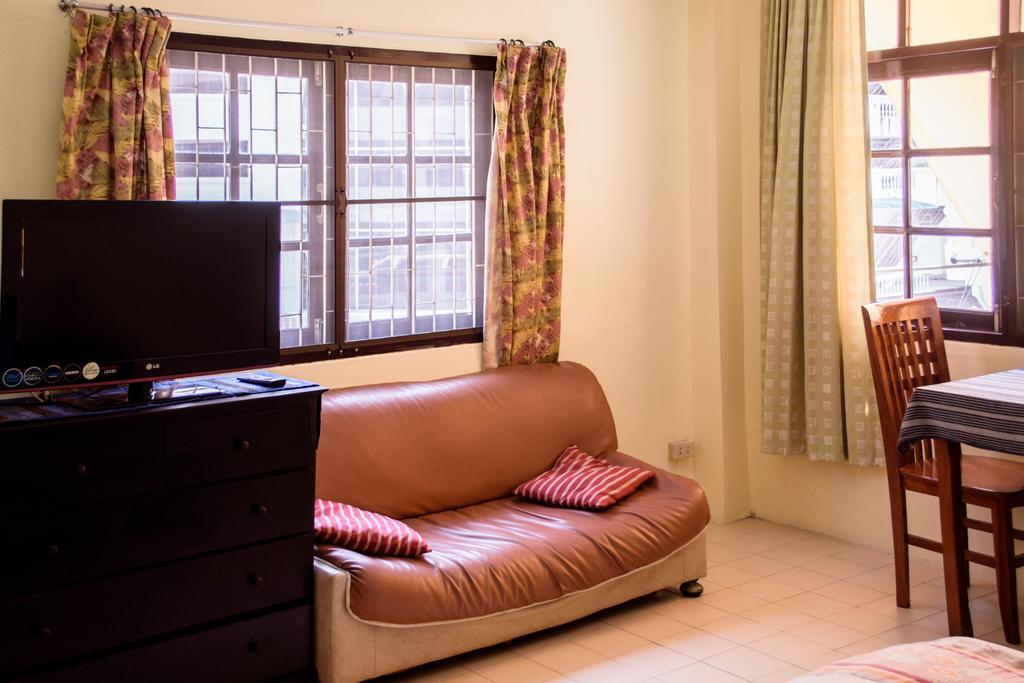 Indogee Apartments Pattaya Eksteriør billede