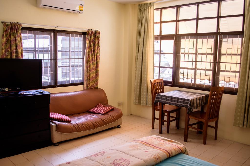 Indogee Apartments Pattaya Eksteriør billede